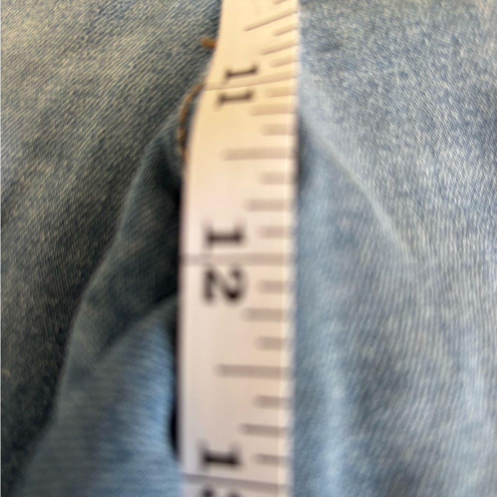 EXPRESS Wonen Flare Crop Light Denim Capri jeans size 14R - Picture 5 of 6